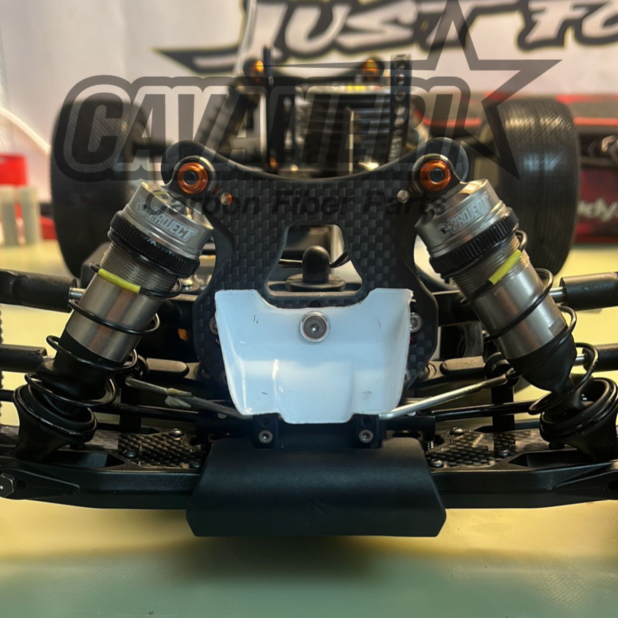 HB D8 World Spec (EVO) Front Shock Tower +2,5mm