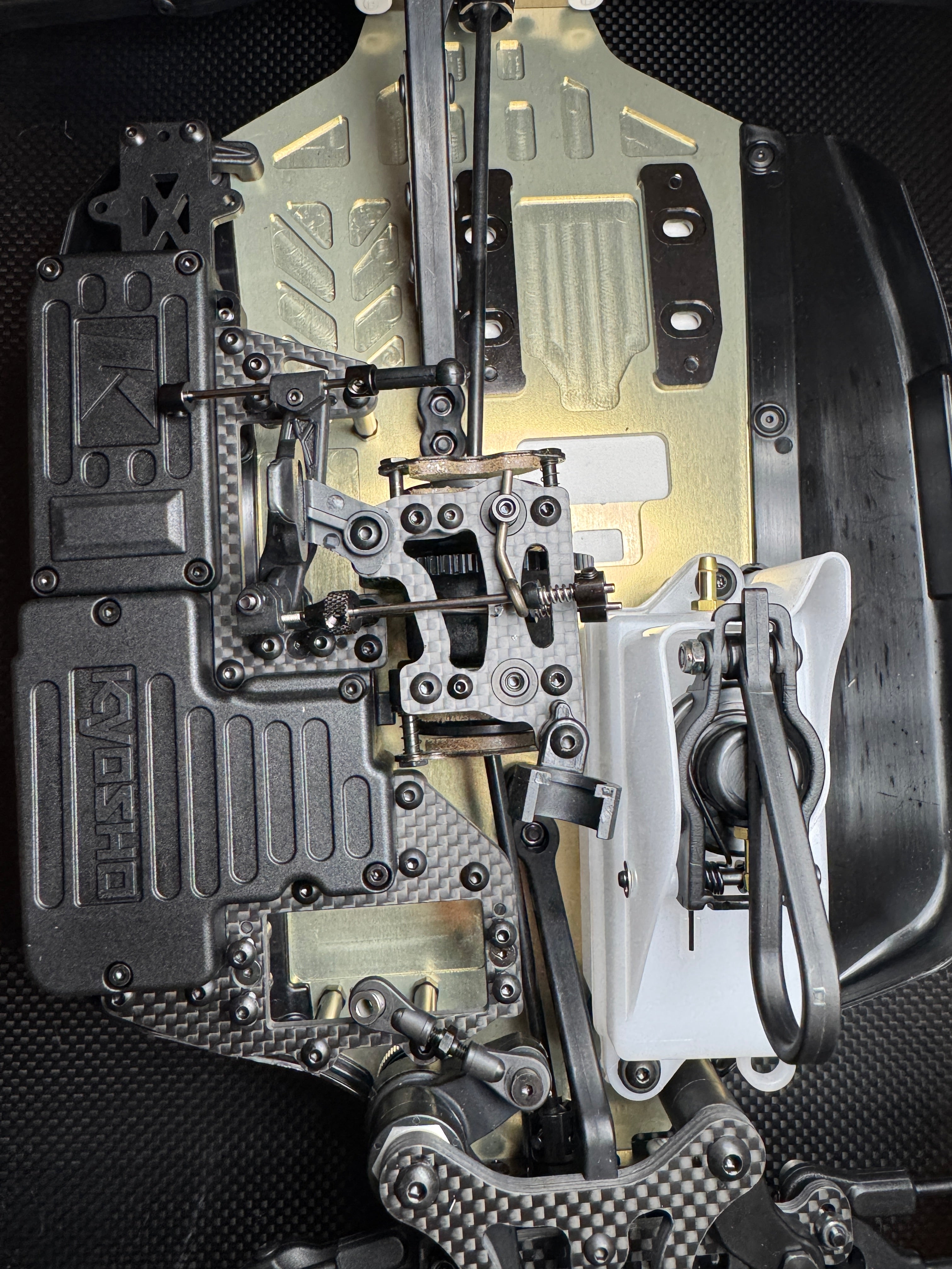 Kyosho MP11 TH Servo Plate