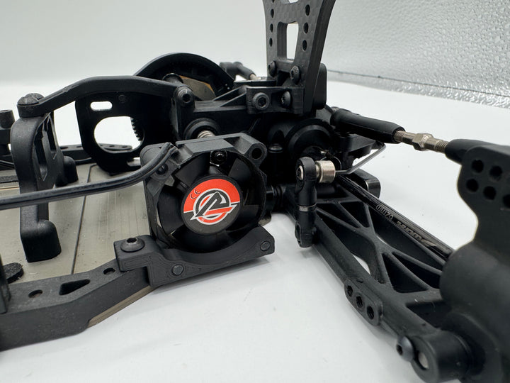 SWORKz S12-2C Fan Holder 30x30